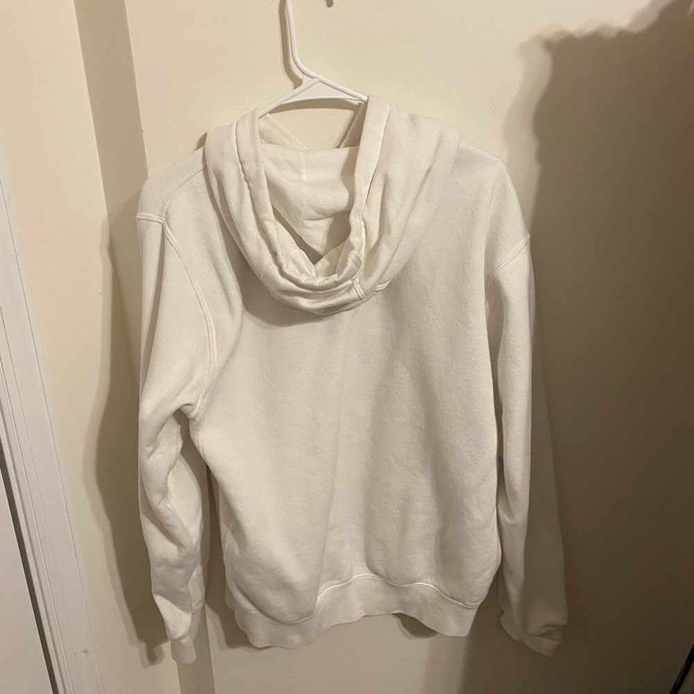 Slight used nike sweatshirt white.